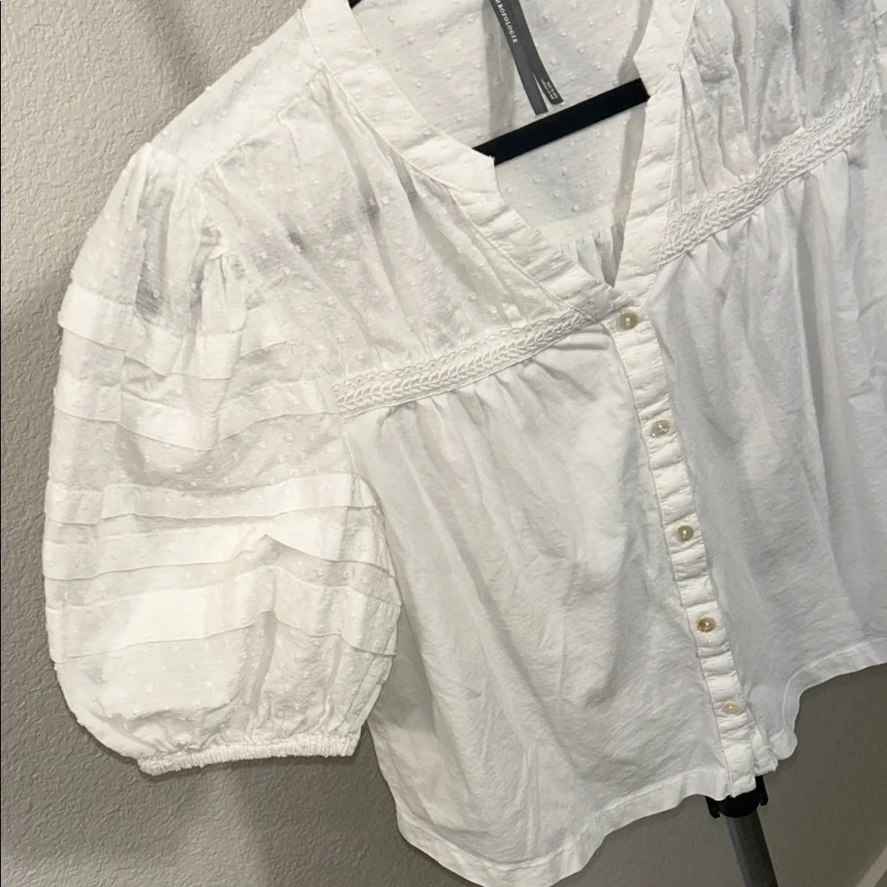 Anthropologie  puff-sleeve swing dot White Textured Blouse